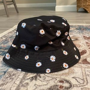 Alice + Olivia Reversible Bucket Hat